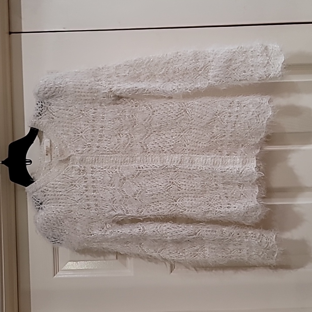 Rijina Furry Off White And Gold Metallic Thread Long Sleeve Sweater